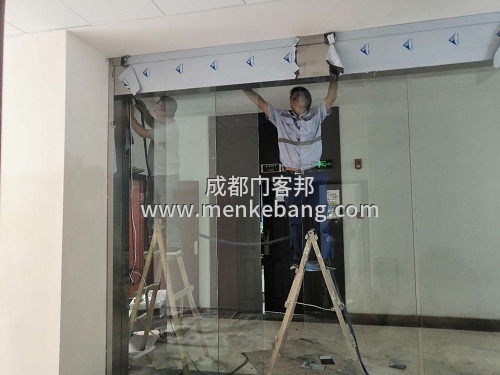 龍泉自動門定做,龍泉感應(yīng)玻璃自動門,龍泉玻璃門自動門安裝定制廠家案例